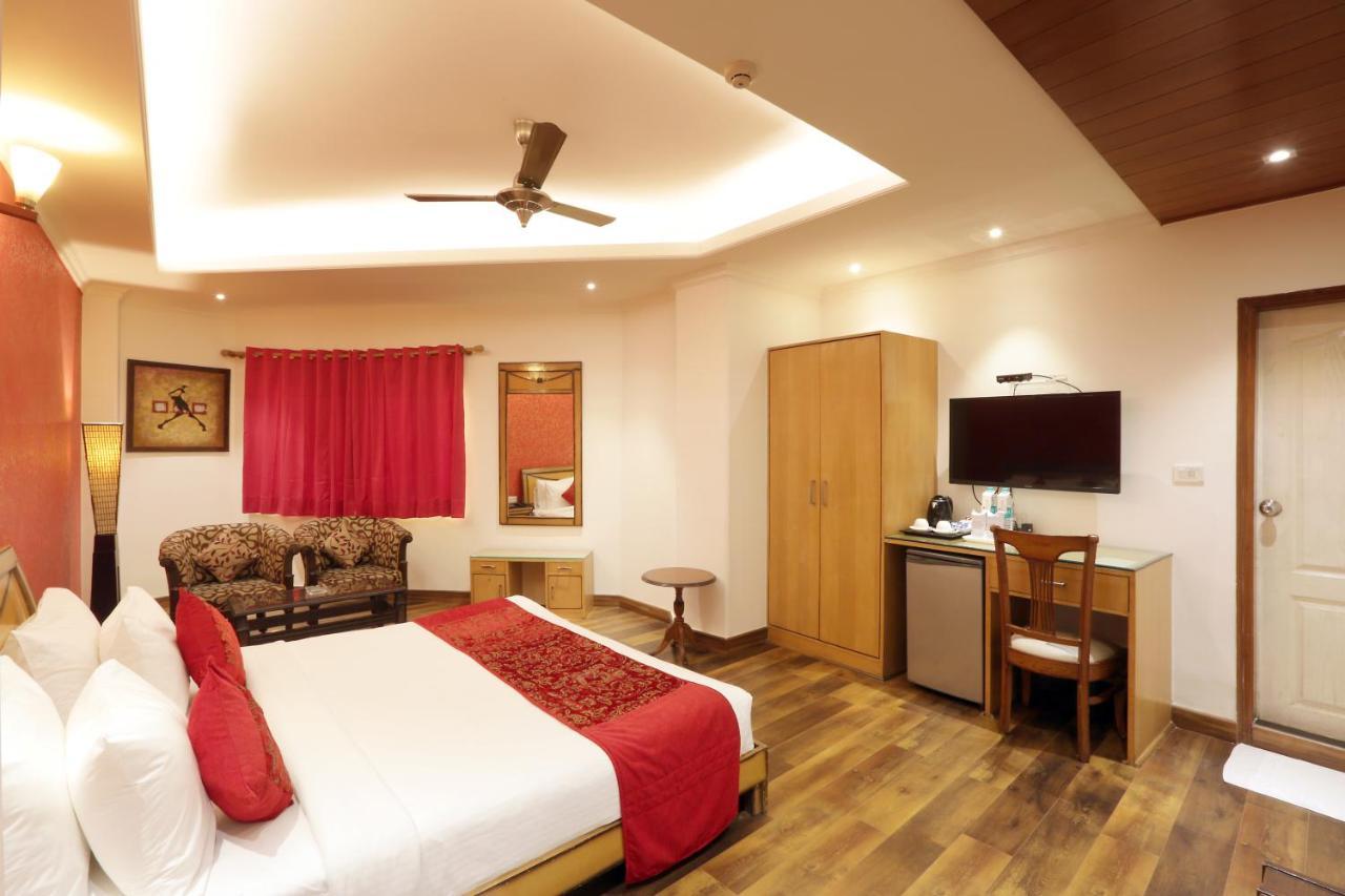 Airport Hotel Le Seasons Yeni Delhi Dış mekan fotoğraf