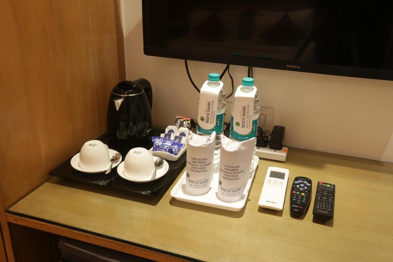 Airport Hotel Le Seasons Yeni Delhi Dış mekan fotoğraf