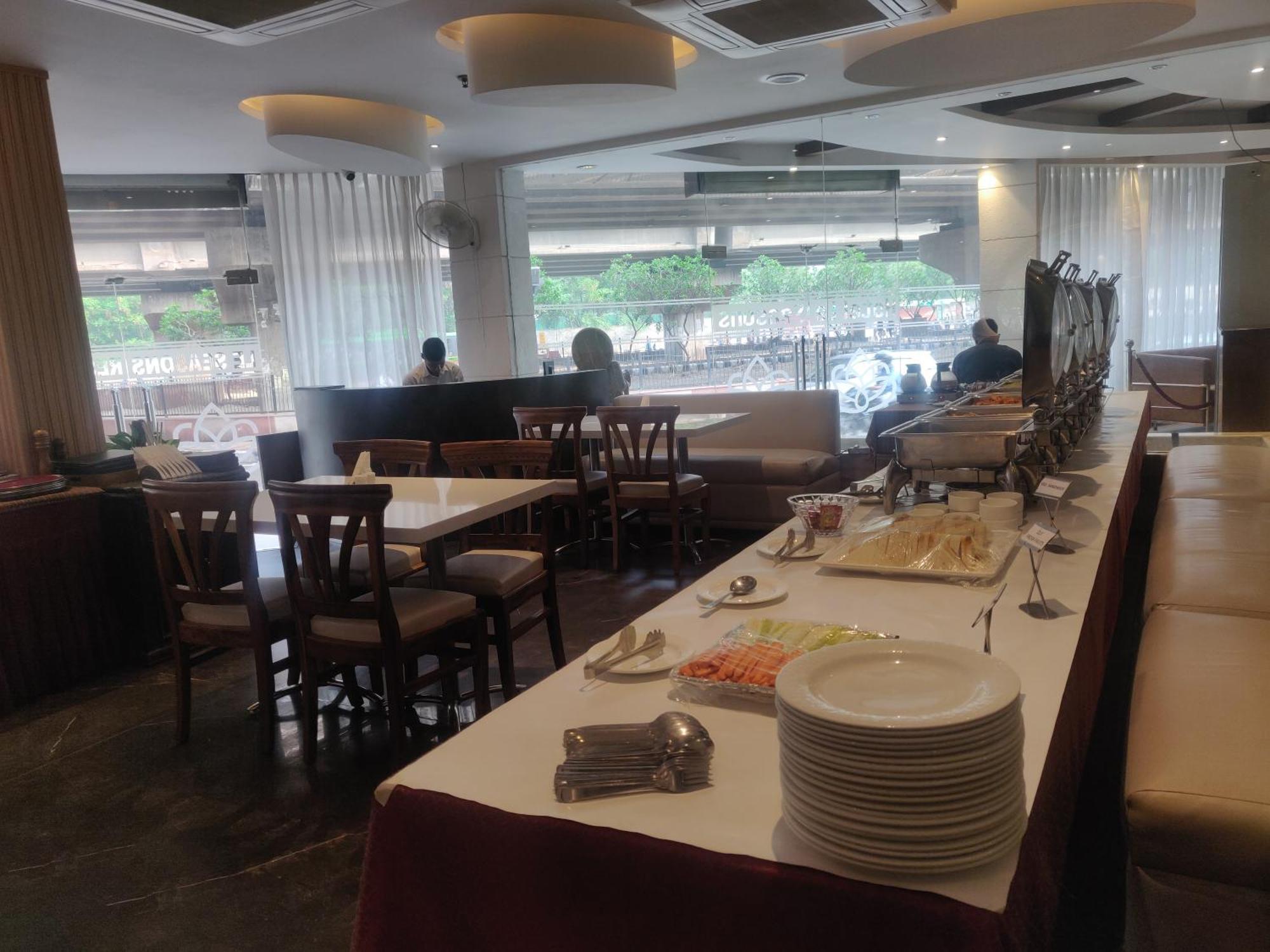 Airport Hotel Le Seasons Yeni Delhi Dış mekan fotoğraf